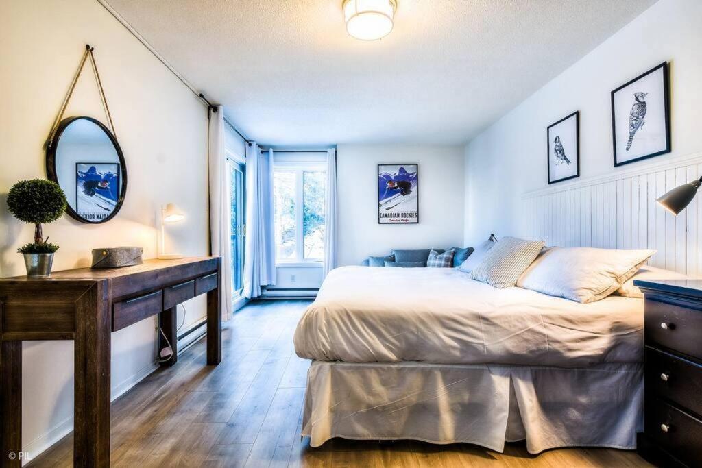 Chic Mt-Tremblant Condo With View On The Lake By Denstays Μοντ Τρεμπλάν Εξωτερικό φωτογραφία