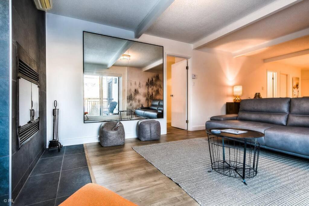 Chic Mt-Tremblant Condo With View On The Lake By Denstays Μοντ Τρεμπλάν Εξωτερικό φωτογραφία